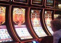 Canadians do not support gambling expansion poll suggests