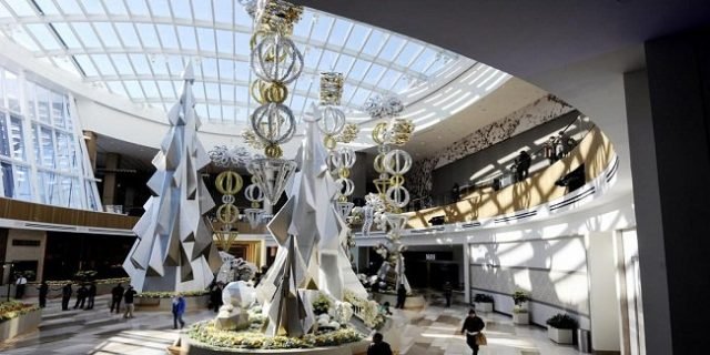 MGM Official says about 170,000 people visited casino resorts 